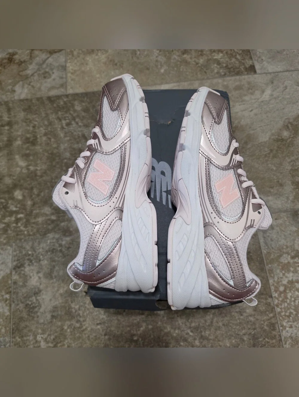 New Balance 530 Sneakers - Youth/Women